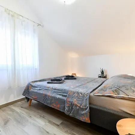 Apartman Cvita 公寓